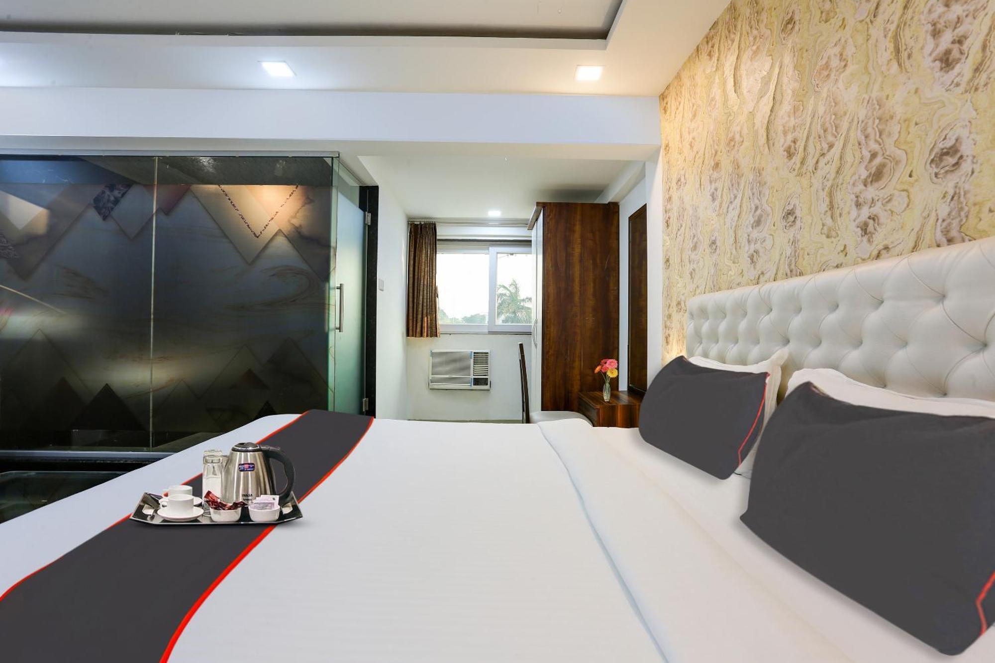 Capital O Arsh Executive Inn Mumbai Exteriör bild