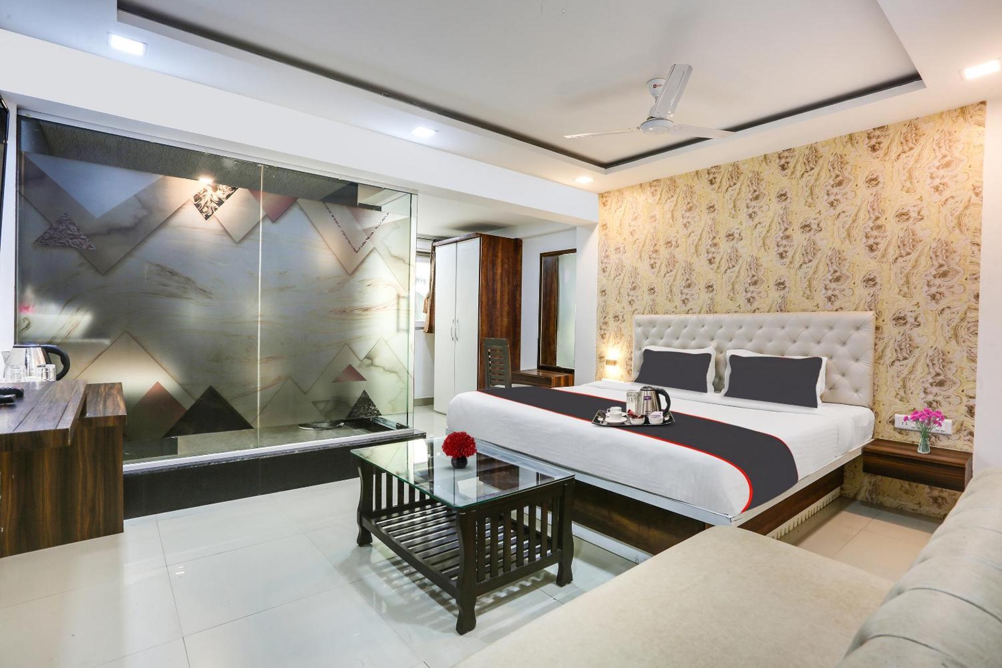 Capital O Arsh Executive Inn Mumbai Exteriör bild