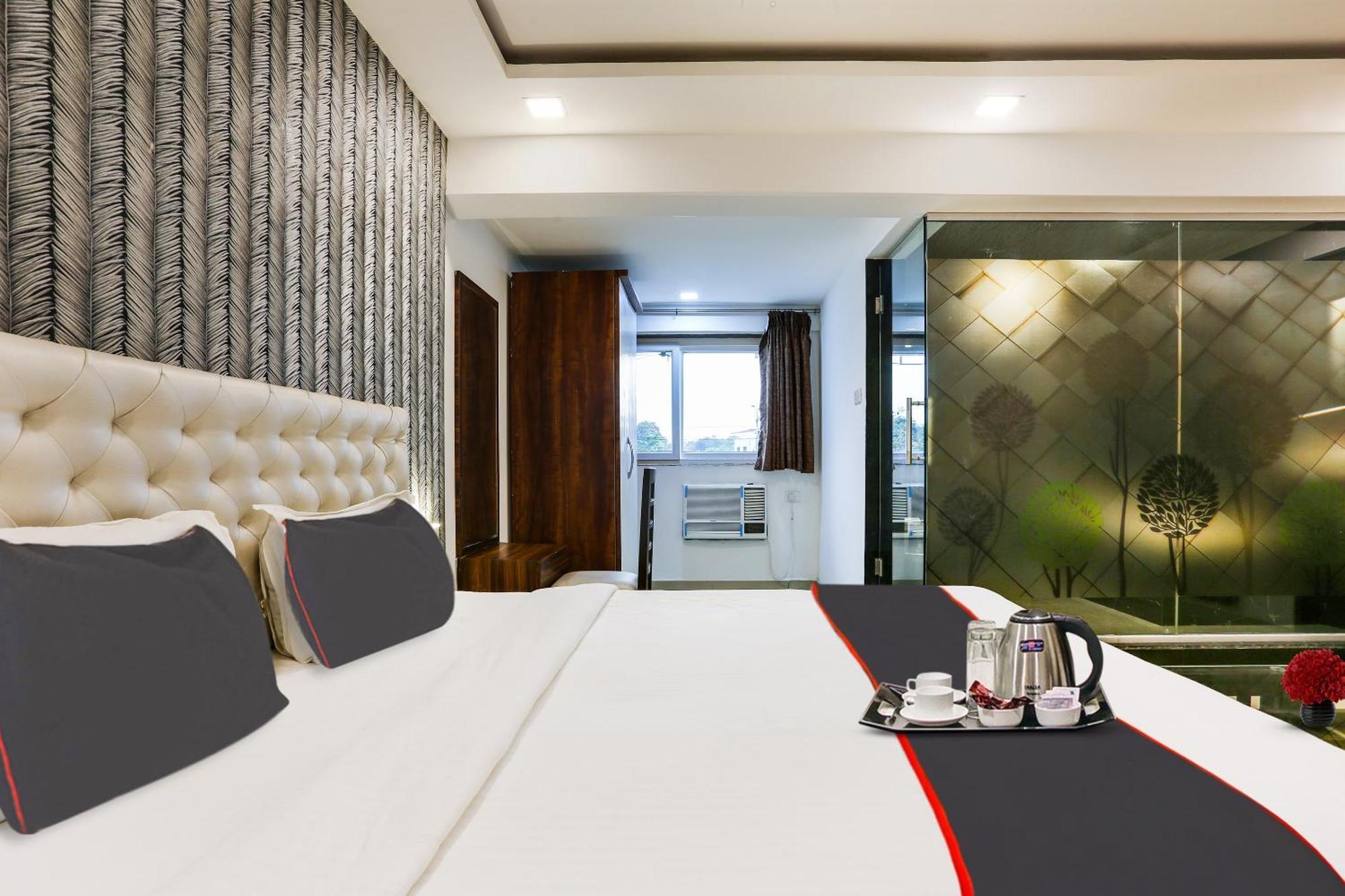 Capital O Arsh Executive Inn Mumbai Exteriör bild